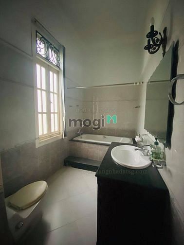 Hình ảnh Siêu Biệt thự Thảo Điền, Q2, 650m2, Ngang 15, dài 43.5m, 120tr/m2,