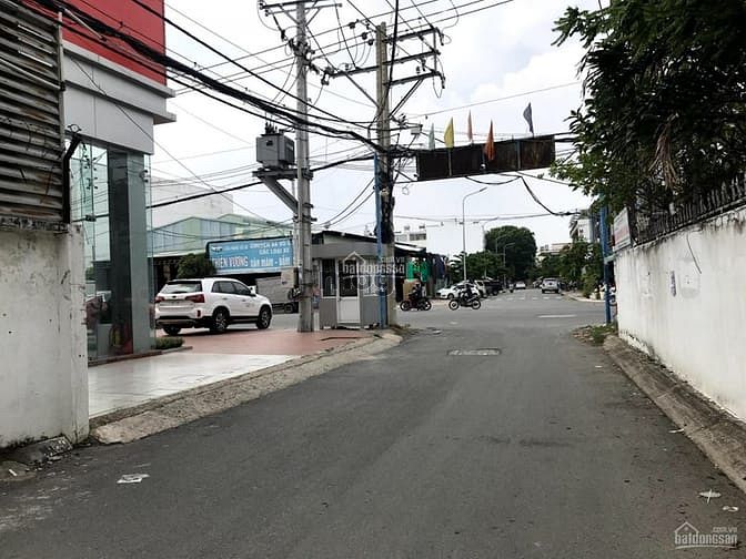 Hình ảnh Nhà hẻm xe tải2 xuyệt đường Chế Lan Viên