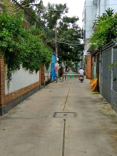 Hình ảnh Nhà mới có nội thất hẻm Lê Trọng Tấn