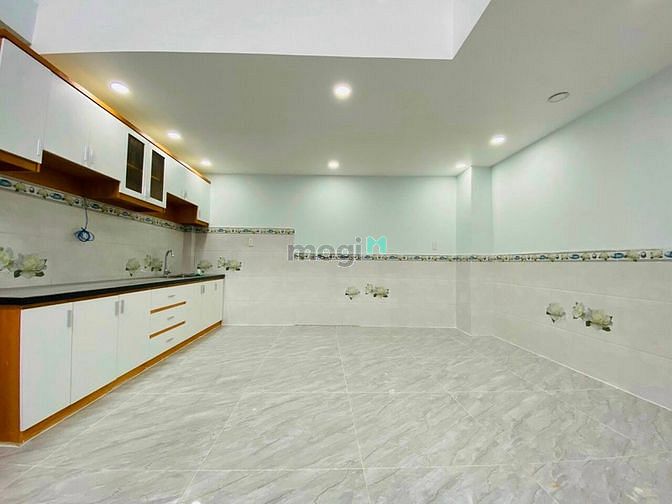 Hình ảnh Cho thuê nhà 1073/6 Cách Mạng Tháng Tám, P7, Tân Bình