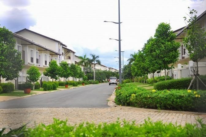 Hình ảnh Bán Đất Đối Diện Siêu Thị, Ngay Cổng Chính Ql13, Dân Đông, Shr, Chính