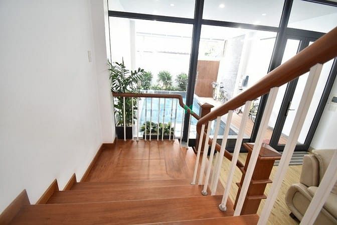 Hình ảnh Nhà 4 phòng ngủ có hồ bơi đường Lê Thước - B543