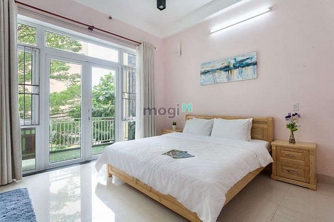 Hình ảnh Nhà 4 phòng ngủ có hồ bơi đường Lê Thước - B543