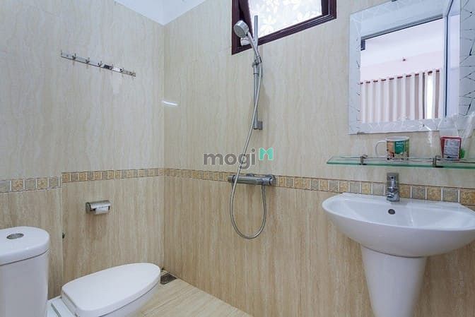 Hình ảnh Nhà 4 phòng ngủ có hồ bơi đường Lê Thước - B543