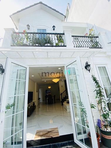 Hình ảnh Bán Nhà Hẻm Bạch Đằng, DT: 10 m x 45 m