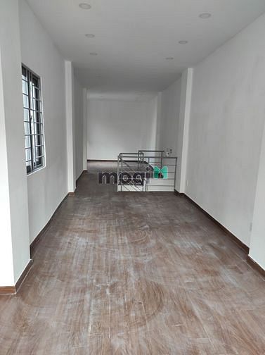 Hình ảnh Nhà cho thuê nguyên căn tiện làm văn phòng