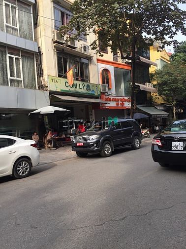 Hình ảnh Cho thuê mặt bằng kinh doanh phố Trần Khát Chân