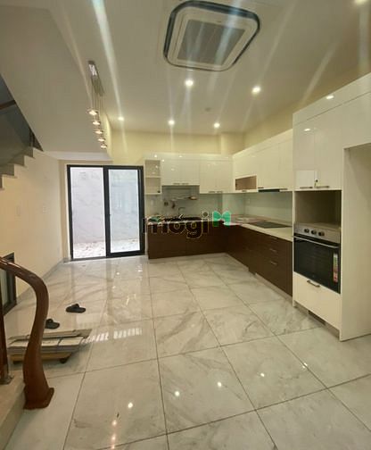 Hình ảnh Cho thuê nguyên căn 9A Phan Xích Long, Phường 7, Phú Nhuận