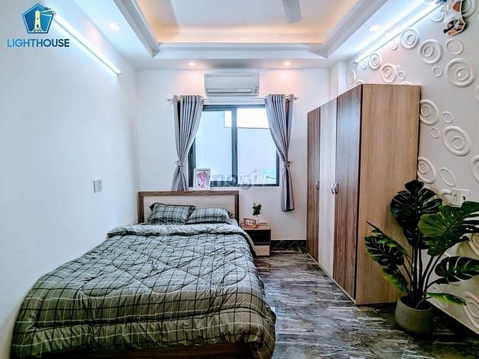 Hình ảnh Hình Thật Giá Thật 100% - ĐH HuTech, Ngã 4 Hàng Xanh
