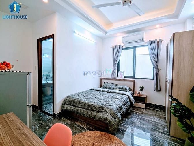 Hình ảnh Hình Thật Giá Thật 100% - ĐH HuTech, Ngã 4 Hàng Xanh