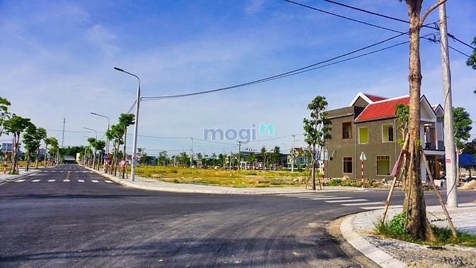 Hình ảnh Gia đình chia vốn cho con làm ăn bán nhanh lô góc 126m2 cách ĐN 2km