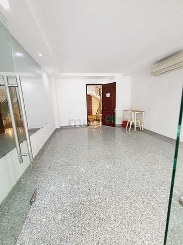Hình ảnh Cho thuê nhà 226A Lê Văn Sỹ, P1, Tân Bình. DTSD 210m2