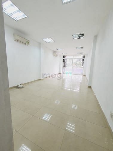 Hình ảnh Cho thuê nhà 226A Lê Văn Sỹ, P1, Tân Bình. DTSD 210m2