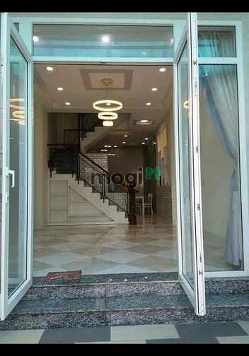 Hình ảnh Cho thuê nhà 205A Trần Văn Đang, phường 11, Quận 3