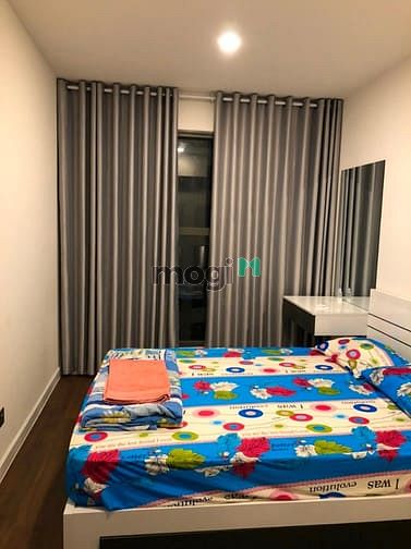 Hình ảnh Cần cho thuê 2PN Saigon Royal, Quận 4, giá 20 triệu, view hồ bơi