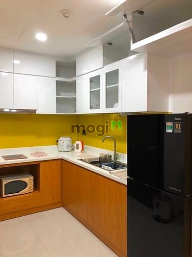 Hình ảnh Cần cho thuê 2PN Saigon Royal, Quận 4, giá 20 triệu, view hồ bơi