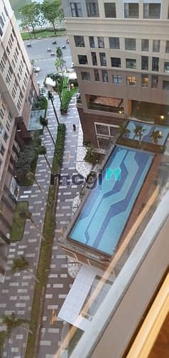Hình ảnh Cần cho thuê 2PN Saigon Royal, Quận 4, giá 20 triệu, view hồ bơi