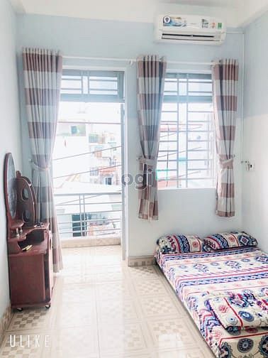 Hình ảnh phòng full nội thất có ban công - Quang Trung