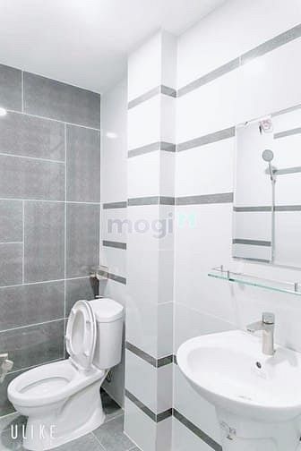 Hình ảnh phòng full nội thất có ban công - Quang Trung