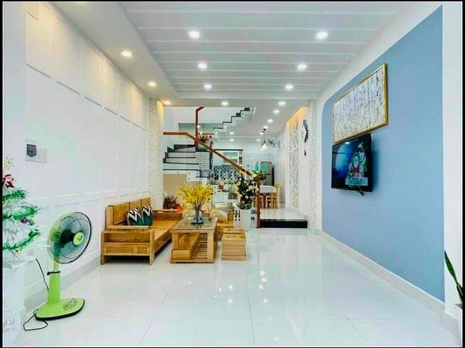 Hình ảnh Bán nhanh căn nhà ở Lạc Long Quân, quận 11, SHR