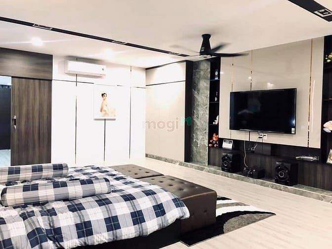 Hình ảnh Cho thuê nhà 33A Đặng Văn Ngữ , P10, Phú Nhuận