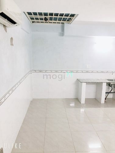 Hình ảnh phạm văn chiêu có gác- thang máy- máy lạnh