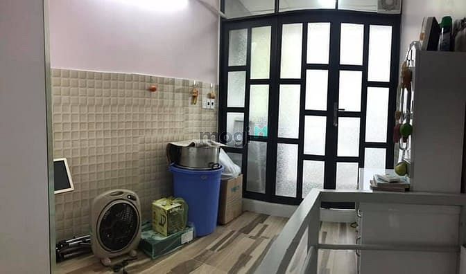 Hình ảnh Hơn 2 tỷ có ngay hộ khẩu Quận 1