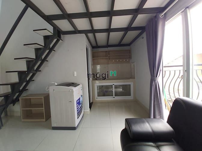 Hình ảnh CH ở được 4 người - máy giặt riêng - Full NT - gần KCX Tân Thuận Quận7