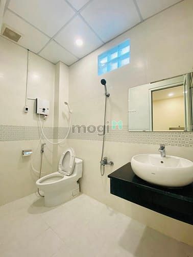 Hình ảnh 💥Hé Lộ Siêu Phẩm BALCONY Quận 3 Nội Thất Gỗ Sồi Siêu Thoáng