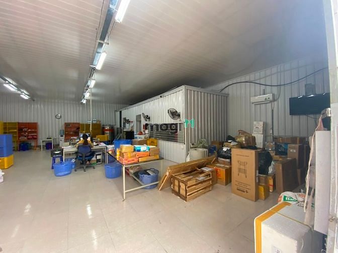 Hình ảnh Cho thuê kho Việt Hưng 200m2 xe container vào tận kho