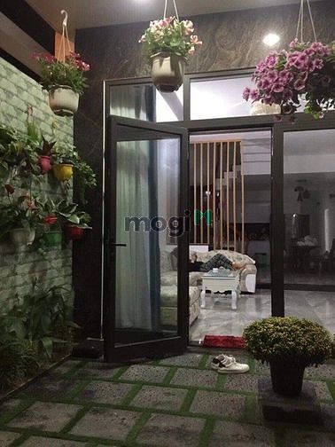 Hình ảnh Nhà đẹp 5PN gần Crowne Plaza - B702