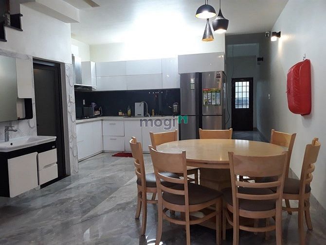 Hình ảnh Nhà đẹp 5PN gần Crowne Plaza - B702