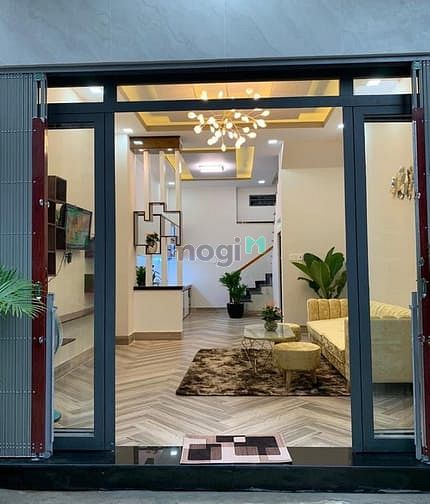 Hình ảnh Cho thuê nguyên căn 5C Hoàng Việt, Tân Bình. gần khách sạn Đệ Nhất