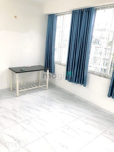 Hình ảnh phòng có máy lạnh- ban công - lê đức thọ