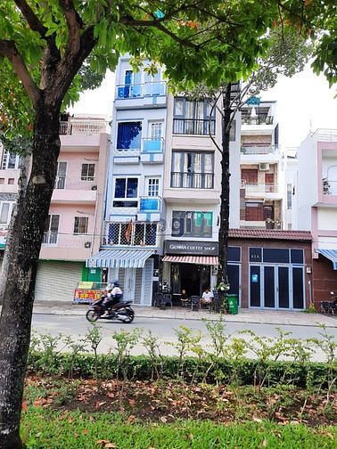 Hình ảnh Cho thuê MT 8m Sư Vạn Hạnh (sát Vạn Hạnh Mall) 8x20m trệt 3 lầu