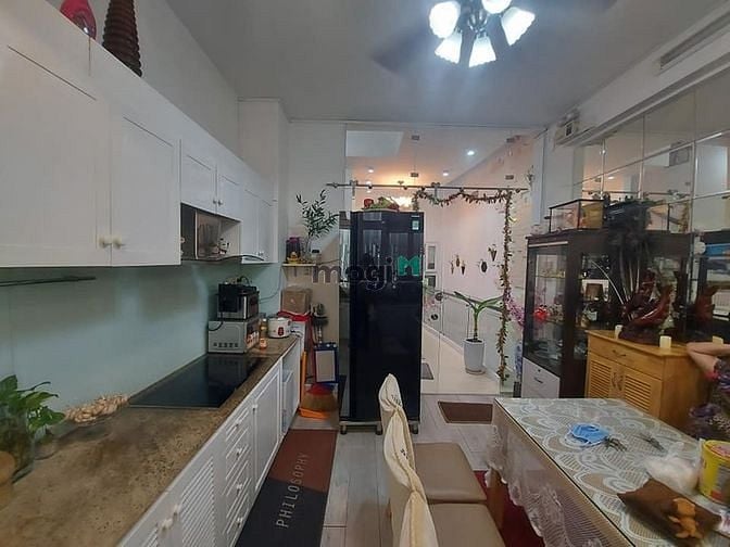 Hình ảnh Bán nhanh nhà Lê Văn Sỹ Tân Bình 52m2 5 tầng chỉ 9.3 tỷ
