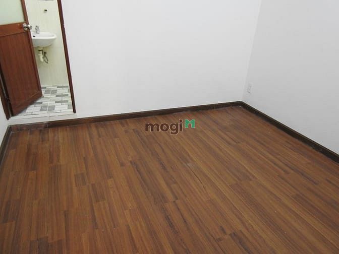 Hình ảnh Cần bán nhà hẻm Nguyễn Văn Cừ Quận 5