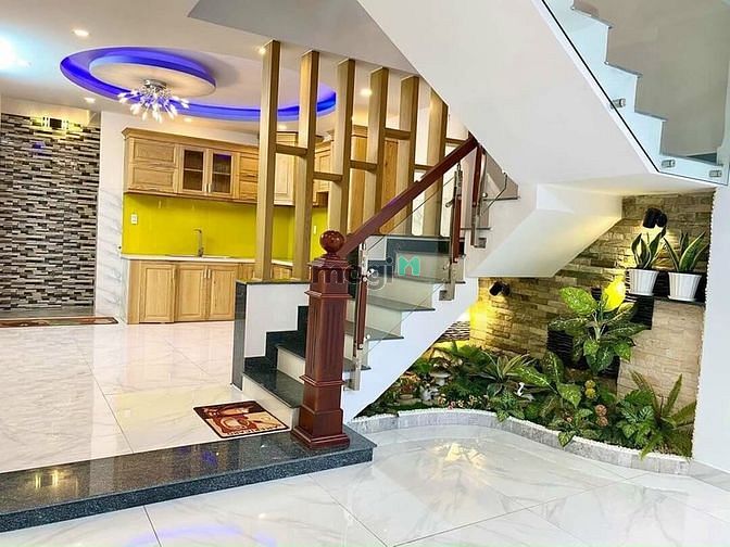 Hình ảnh Cho thuê nhà 68A Vườn Chuối, P4, Quận 3 ( gần chợ Bàn Cờ )