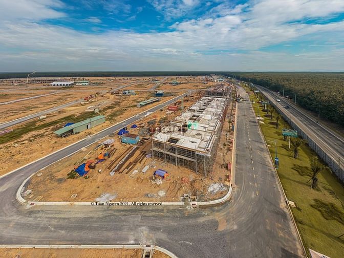 Hình ảnh Bán đất thuộc xã Bình Sơn, sổ hồng thổ cư 100%, vị trí đắc địa
