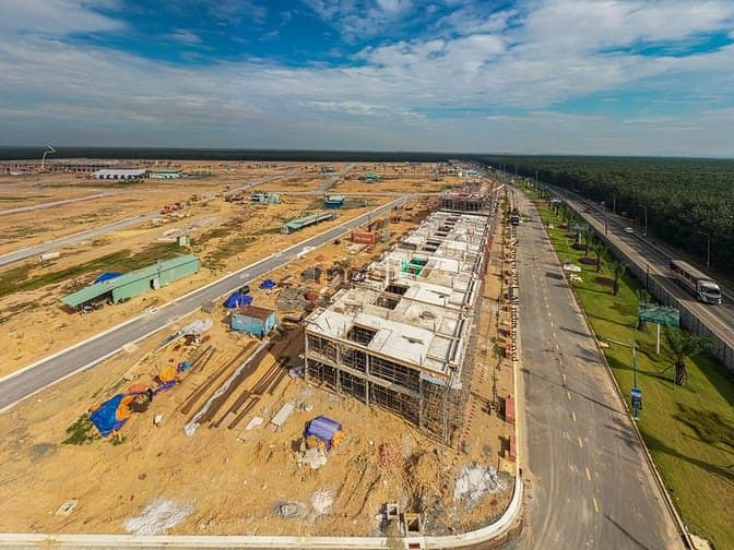Hình ảnh Bán đất thuộc xã Bình Sơn, sổ hồng thổ cư 100%, vị trí đắc địa