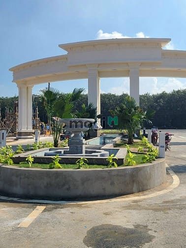 Hình ảnh Bán đất thuộc xã Bình Sơn, sổ hồng thổ cư 100%, vị trí đắc địa