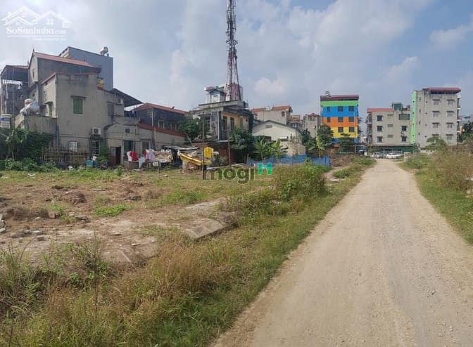 Hình ảnh Đất DV đường 32, TT Trạm Trôi, Hoài Đức, sổ đỏ CC , TT hành chính