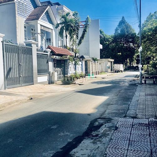 Hình ảnh Cần bán gấp bán đất đường số 2 Khu Tân Tạo đường nội bộ 20m và 16m