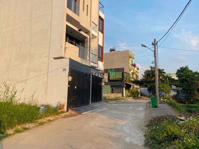 Hình ảnh Chủ ký gửi lô thổ 75m đg Cây Keo,Linh Trung.Sát bên KDC Thăng Long
