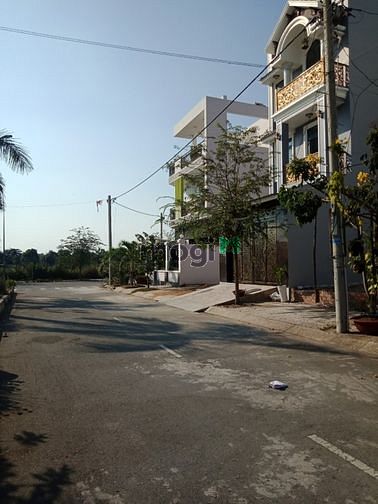 Hình ảnh Thanh lý 15 nền đất khu Tên lửa 2, sổ hồng riêng, KDC hiện hữu