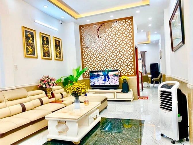 Hình ảnh Bán nhà 2 lầu,ST MT hẽm Bùi Văn Ba ,Quận 7