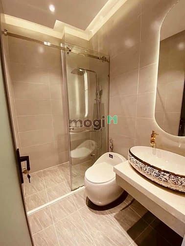 Hình ảnh Cho thuê nhà 476A Huỳnh Văn Bánh, P14, Phú Nhuận