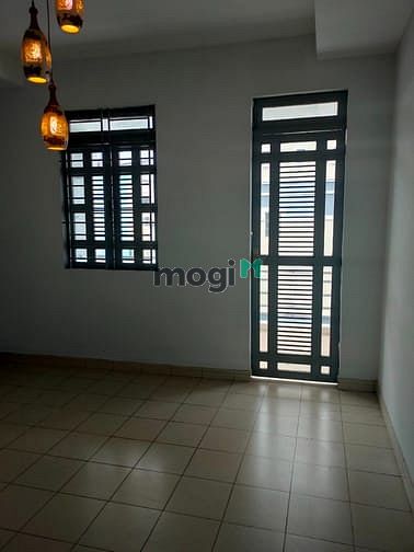 Hình ảnh MT Phú Lộc Phường 7 Tân Bình 4x14m NH 4 Tầng Chỉ 8 Tỷ