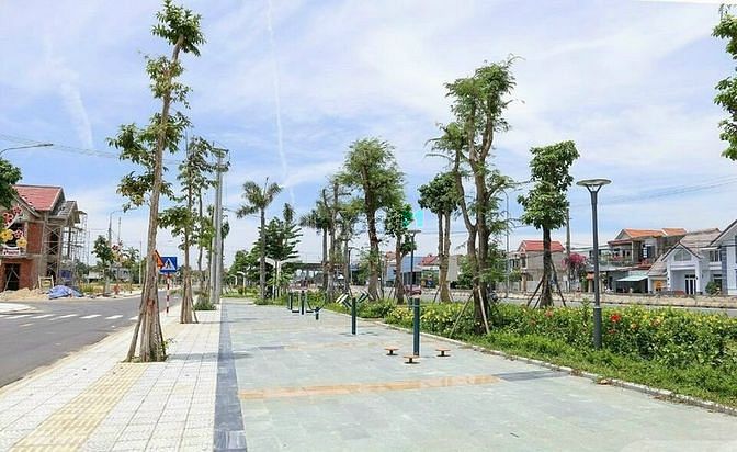 Hình ảnh Đất sổ đỏ mặt tiền QL1A giáp ranh ĐN thổ cư 100% chỉ 1.4x tỷ/nền