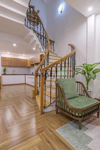 Hình ảnh Cho thuê nhà Mặt phố Thái Thịnh Lô góc MT18m 140m2 7 tầng